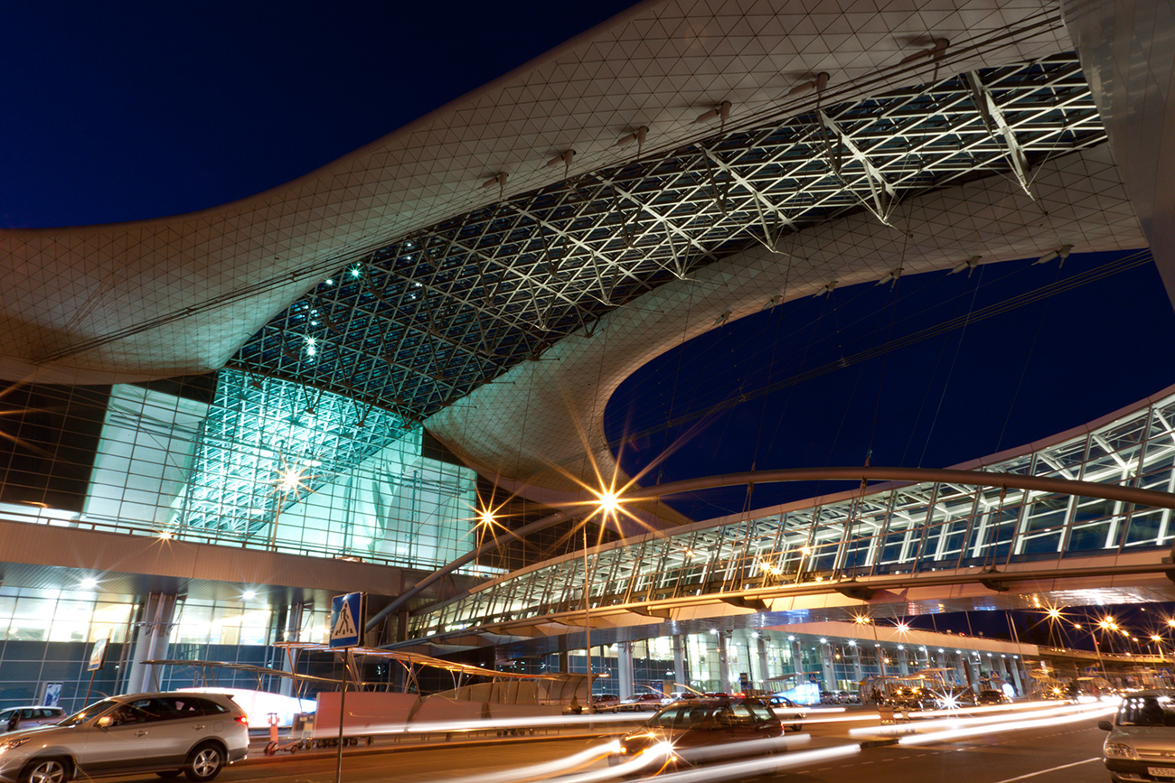 D terminal. Терминал d. Аэропорт Шереметьево. Самый большой аэропорт в Москве. Аэропорт Шереметьево фото.