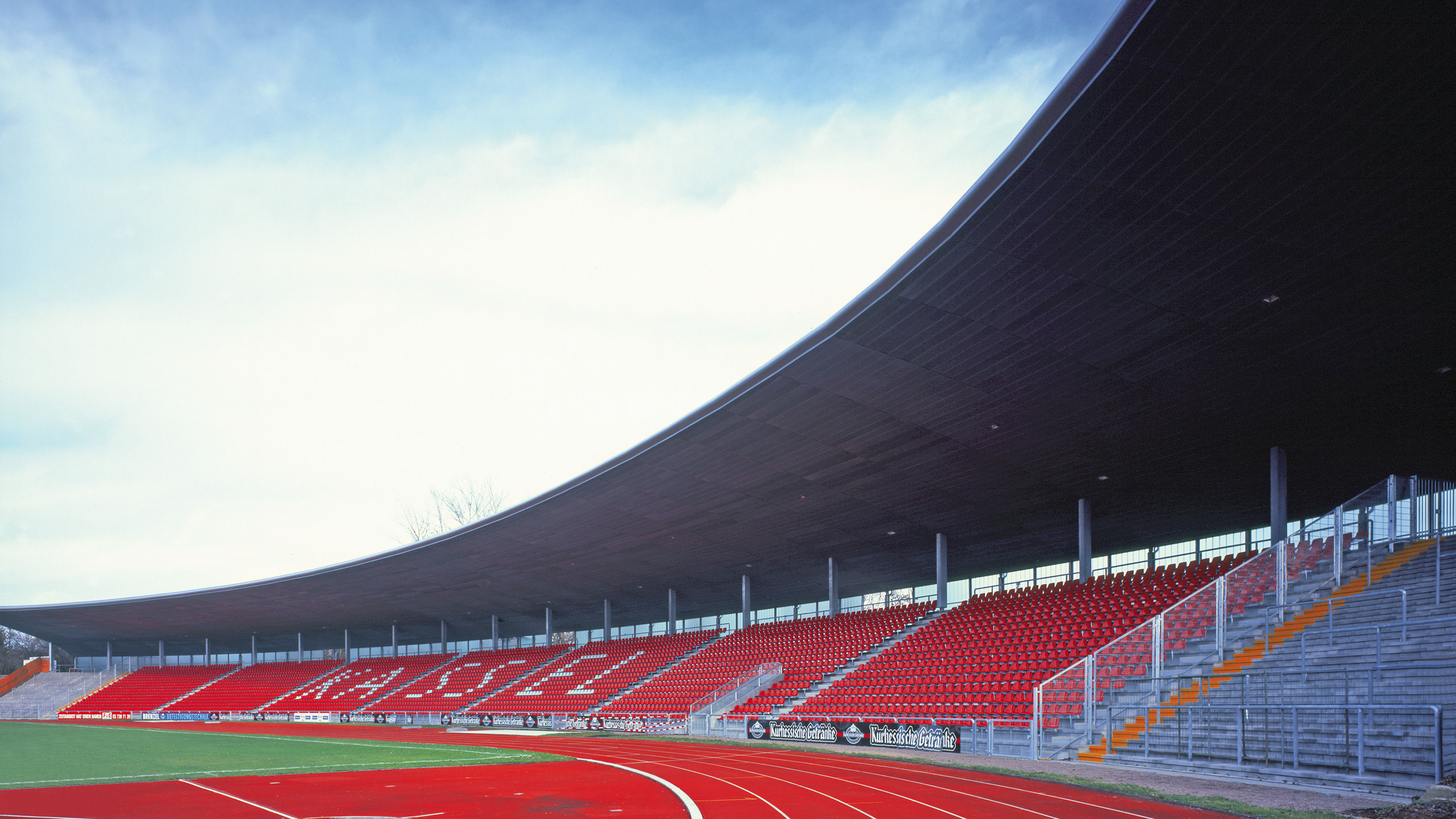 Auestadion Kassel Tribünendach Tribüne Stadion