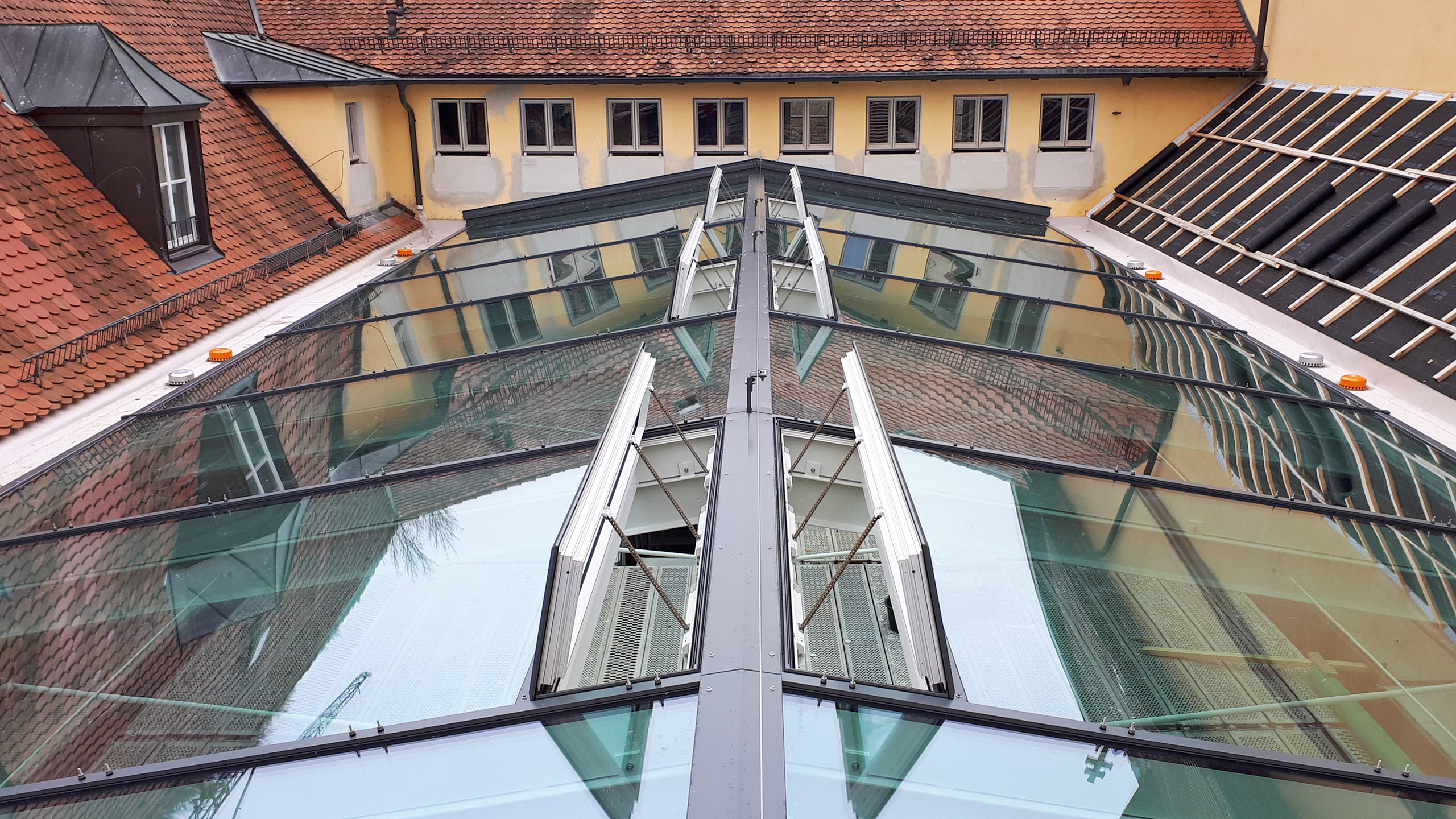 Glasdach der Musikakademie Hammelburg